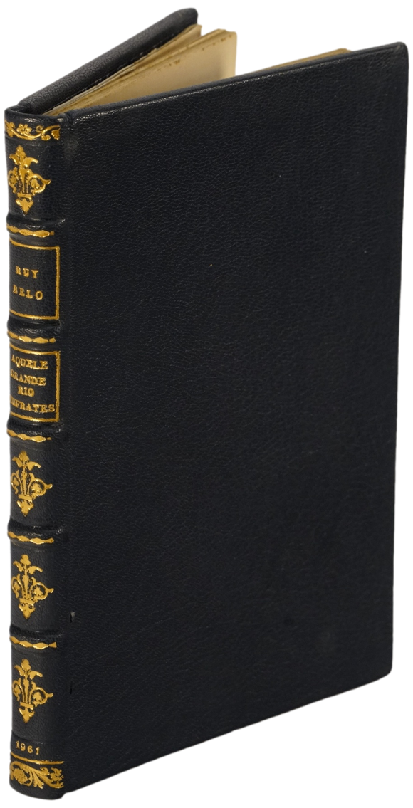 Aquele grande rio eufrates — Rui Belo