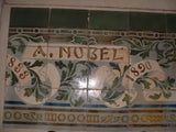 Conjunto de azulejos retirados do antigo Laboratório Médico do Prof. Alberto de Aguiar - Loja da In-Libris