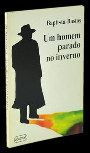 Um homem parado no Inverno Livro Loja da In-Libris   